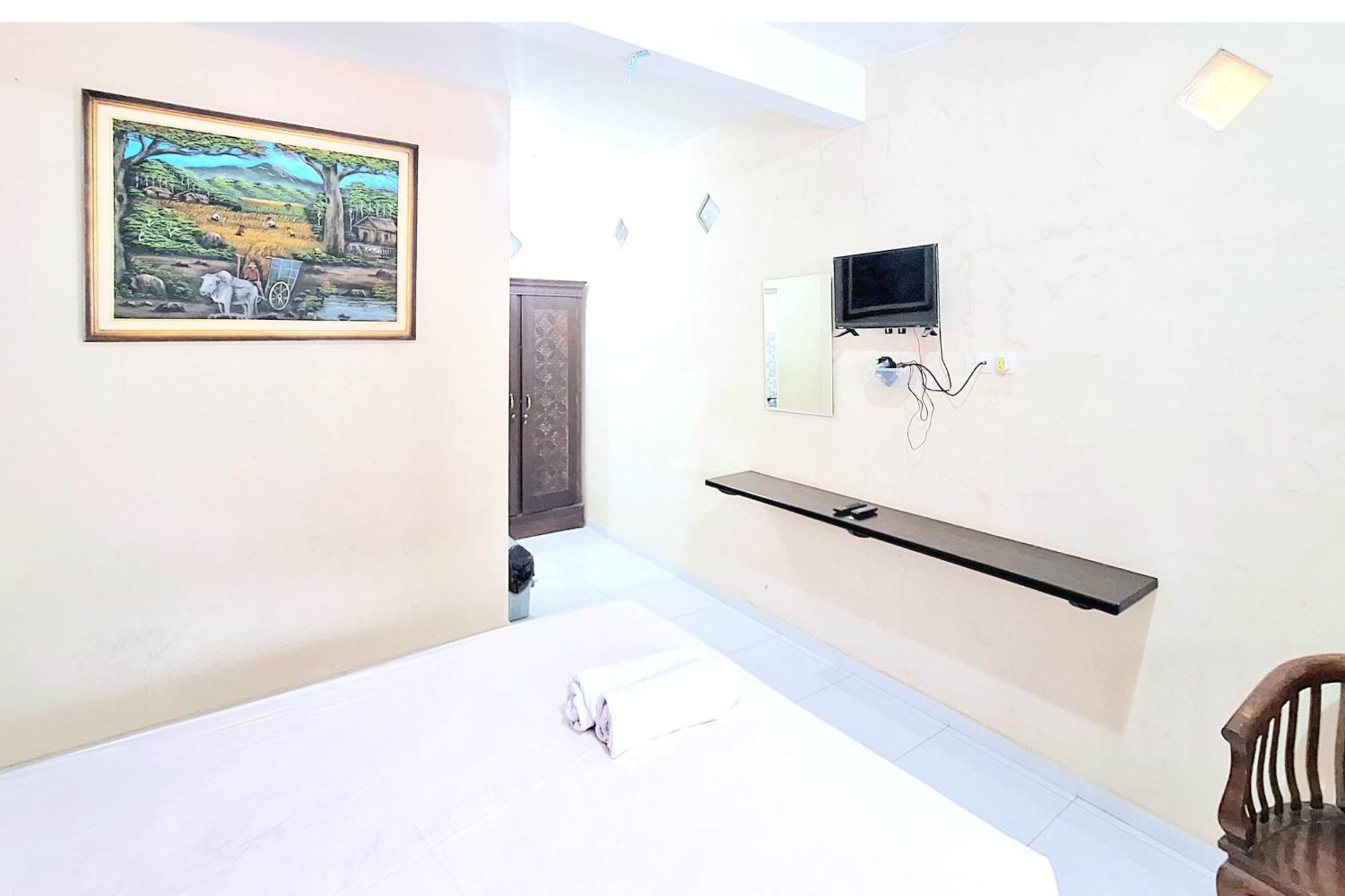 Villa Bukit Bunga Syariah Redpartner Pacet Mojokerto Esterno foto
