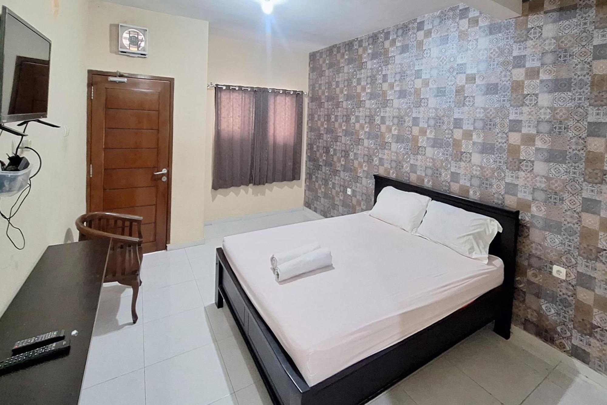 Villa Bukit Bunga Syariah Redpartner Pacet Mojokerto Esterno foto